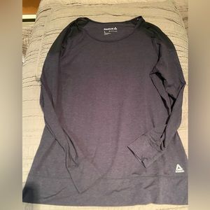 Reebok long sleeve/vented shoulder